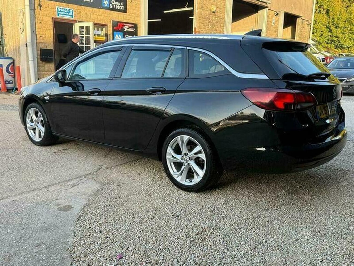 Used Vauxhall Astra 2017 for sale - 76242864: Photo 24