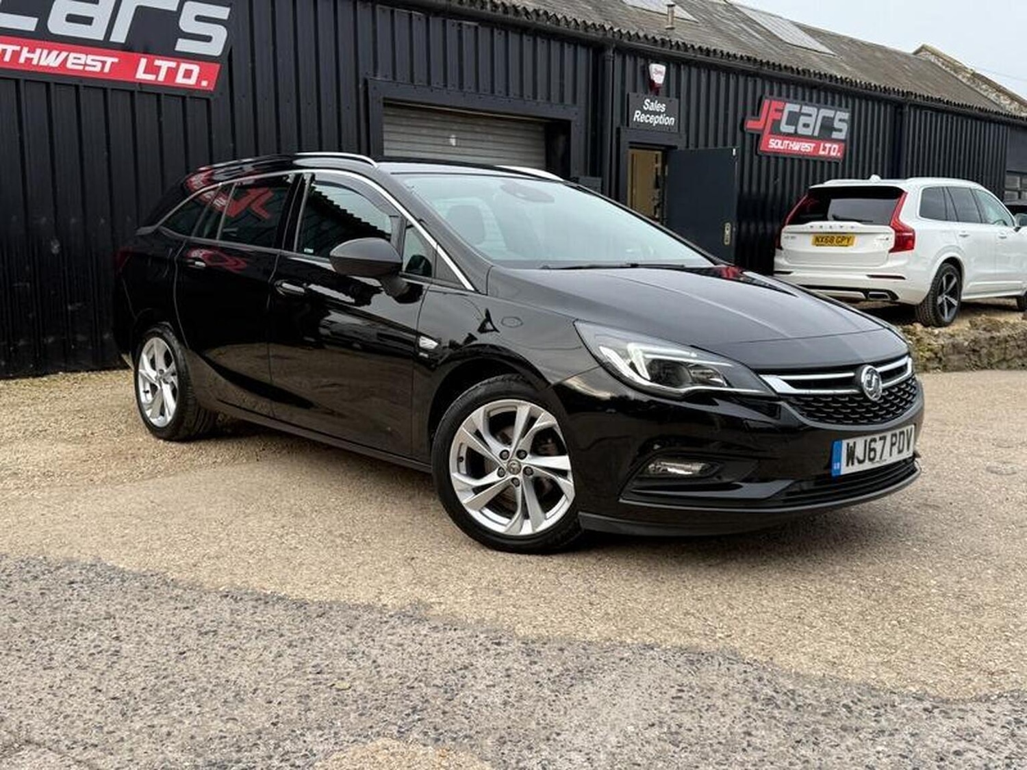 Used Vauxhall Astra 2017 for sale - 76242864: Photo 3