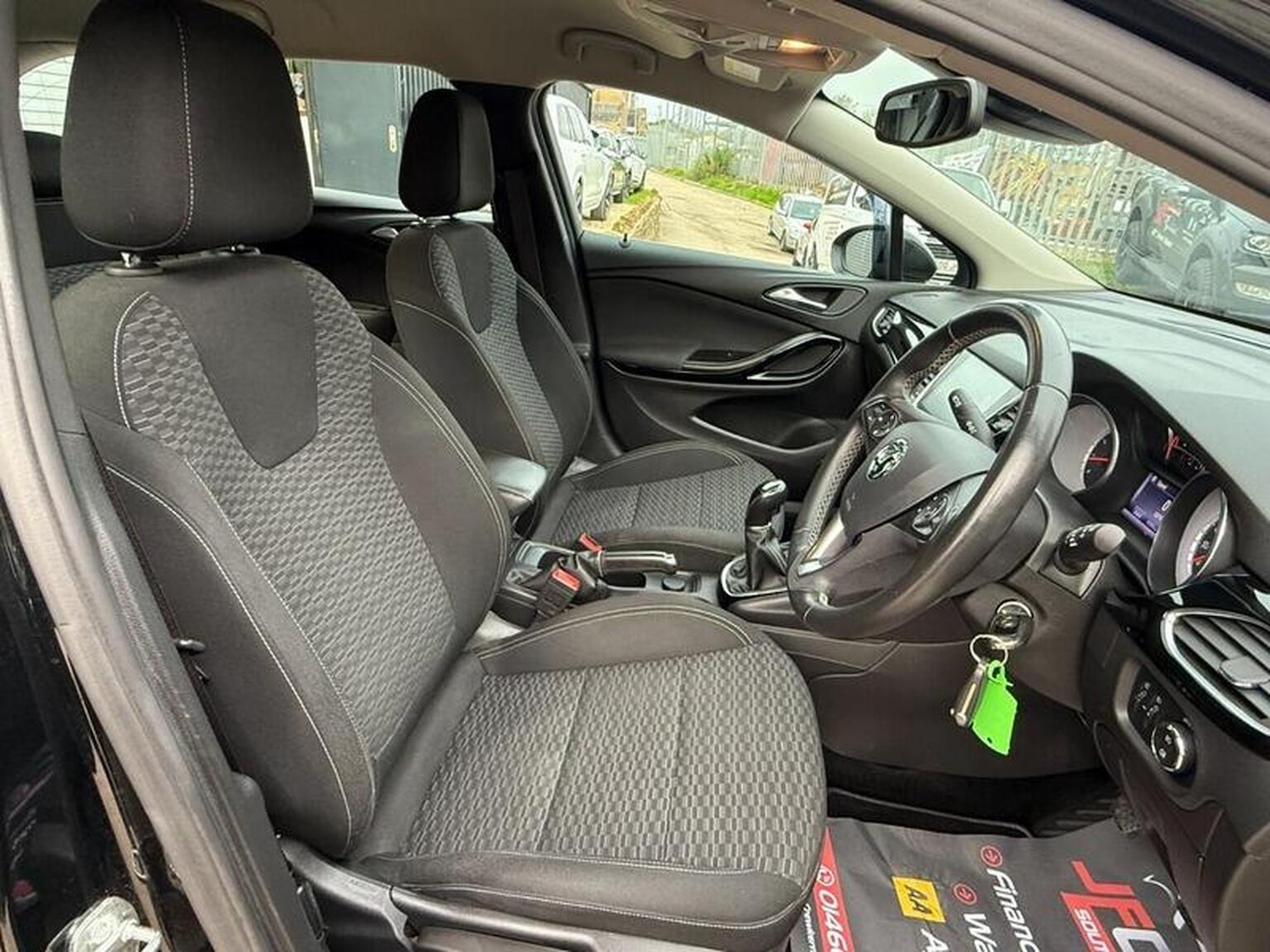 Used Vauxhall Astra 2017 for sale - 76242864: Photo 30