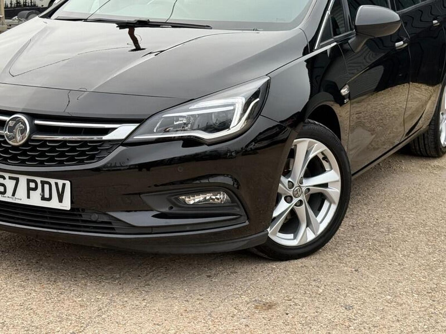 Used Vauxhall Astra 2017 for sale - 76242864: Photo 8