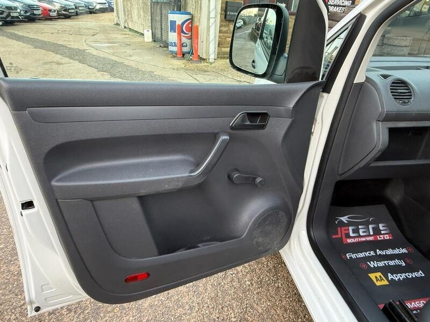 Used Volkswagen Caddy 2014 for sale - 76924455: Photo 20