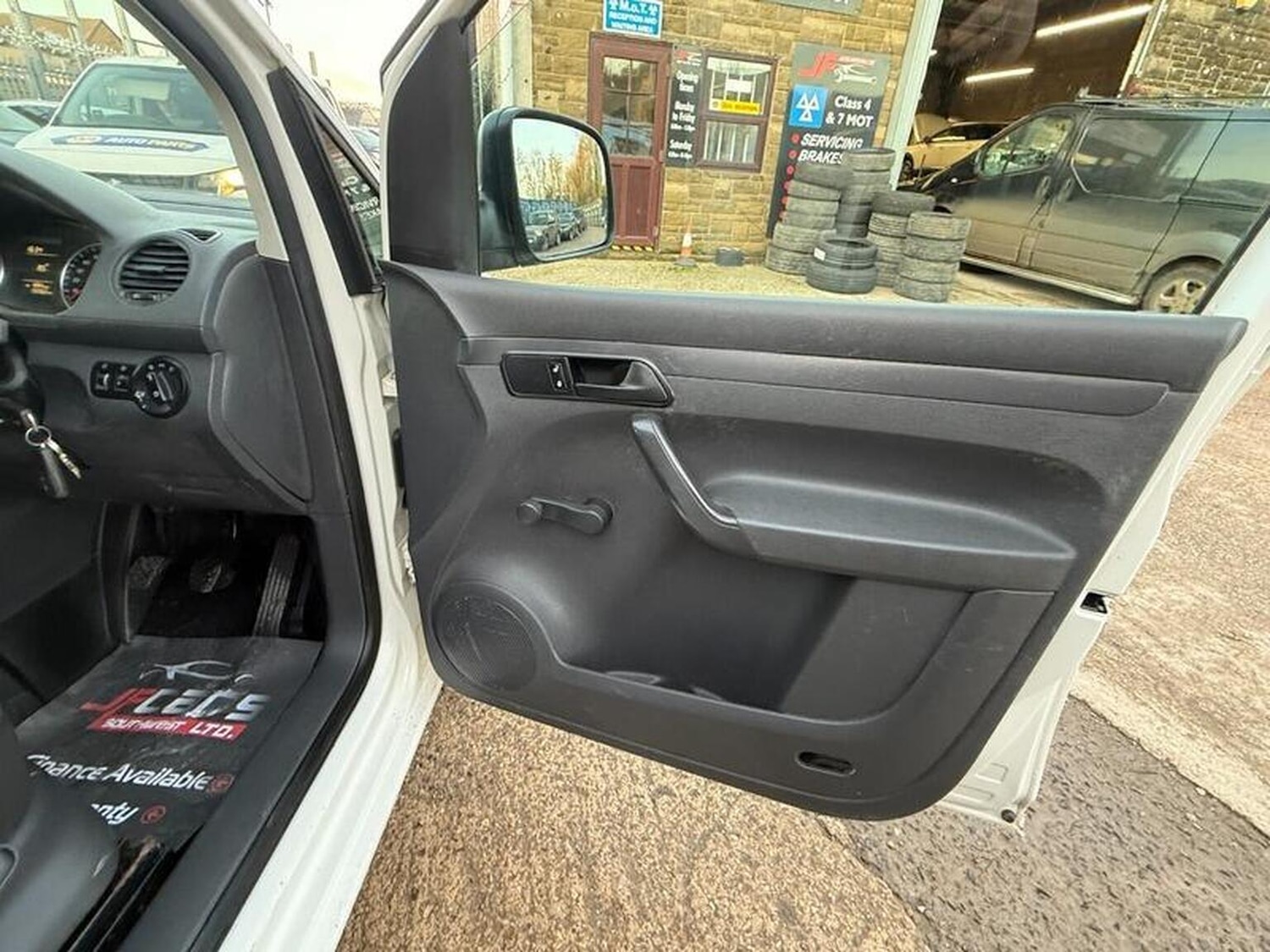 Used Volkswagen Caddy 2014 for sale - 76924455: Photo 29