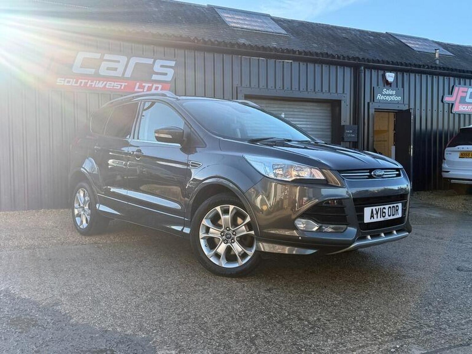 Used Ford Kuga 2016 for sale - 76924323: Photo 2