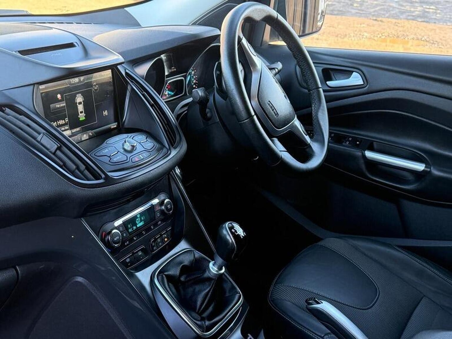 Used Ford Kuga 2016 for sale - 76924323: Photo 33