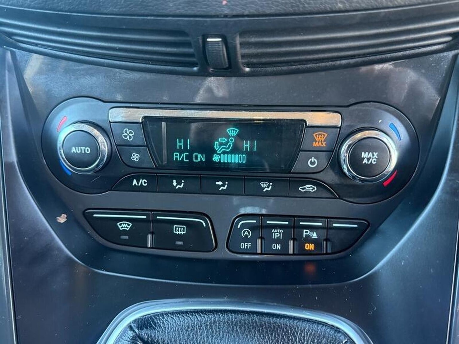 Used Ford Kuga 2016 for sale - 76924323: Photo 54