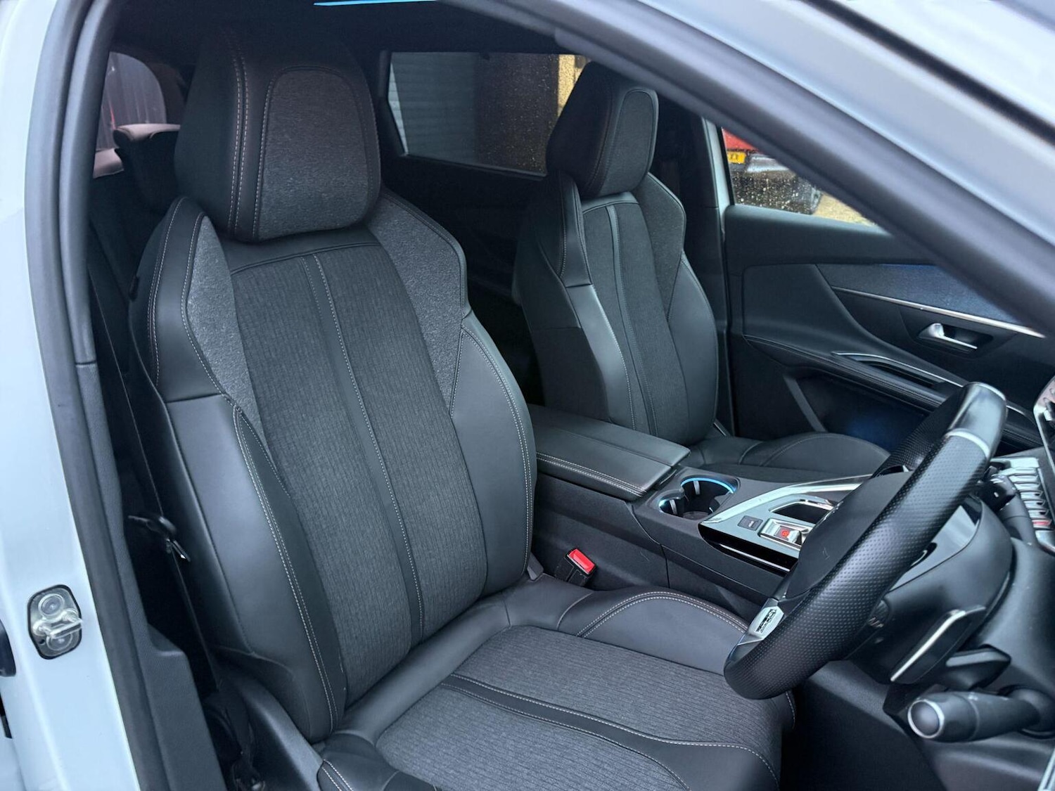 Used Peugeot 5008 2020 for sale - 76863876: Photo 31