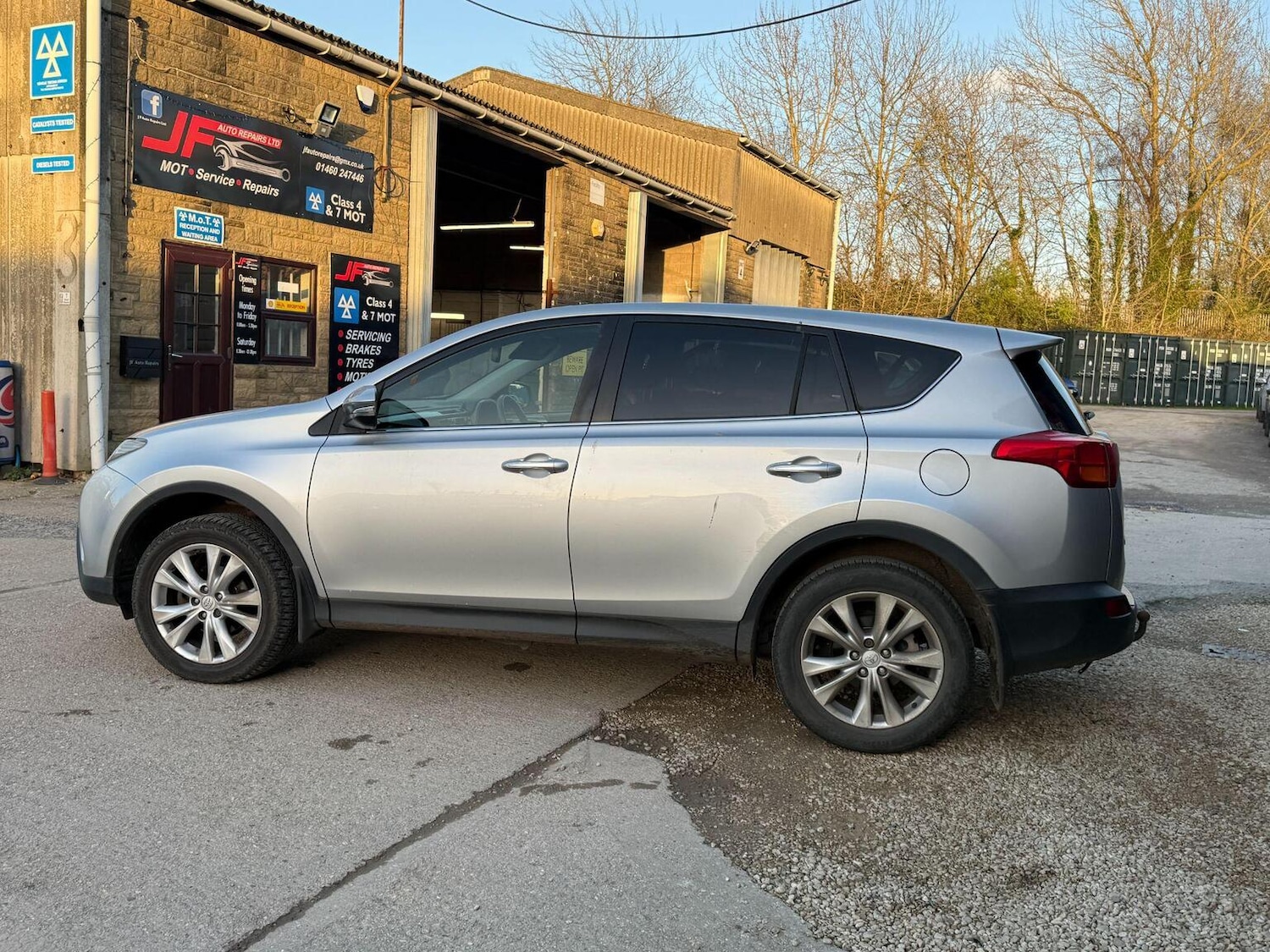 Used Toyota RAV4 2013 for sale - 77836896: Photo 6