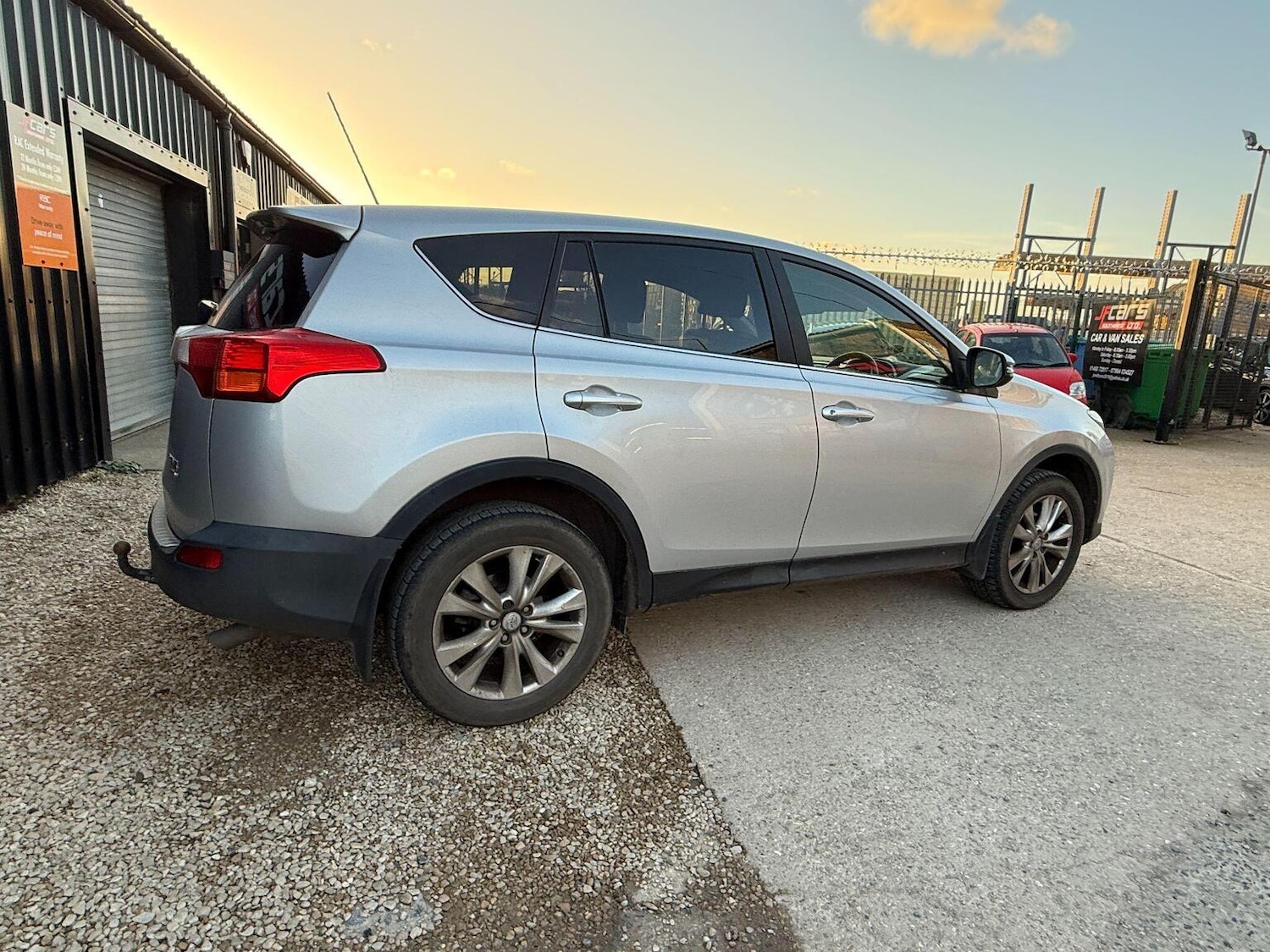 Used Toyota RAV4 2013 for sale - 77836896: Photo 8