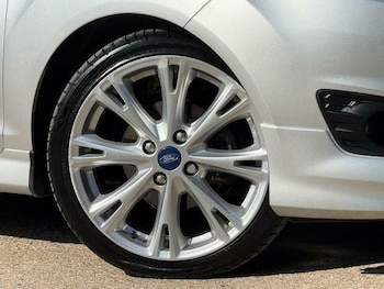 Used Ford Fiesta 2016 for sale - 76924531: Photo