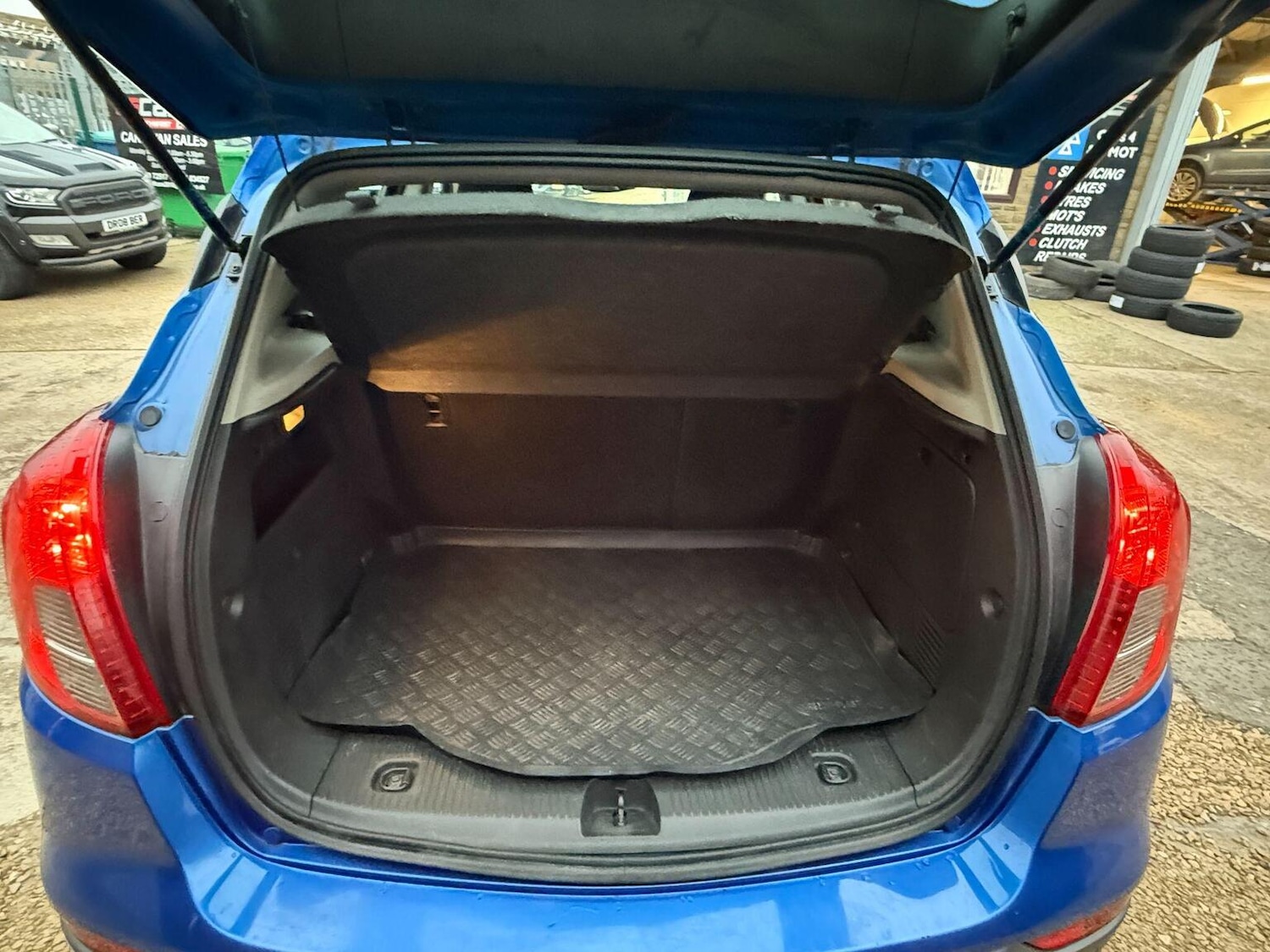 Used Vauxhall Mokka X 2018 for sale - 77038989: Photo 24