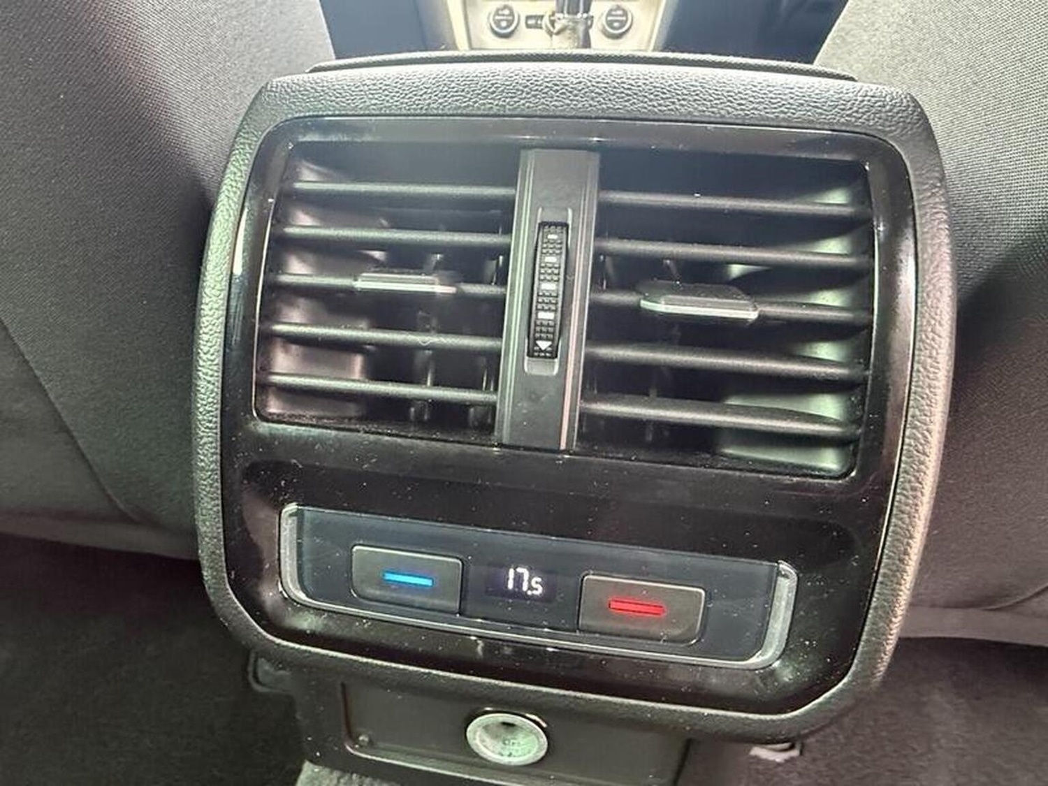 Used Volkswagen Passat 2019 for sale - 77991789: Photo 28