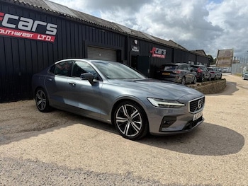 2019 - 2.0 T5 R-Design Edition Auto Euro 6 (s/s) 4dr
