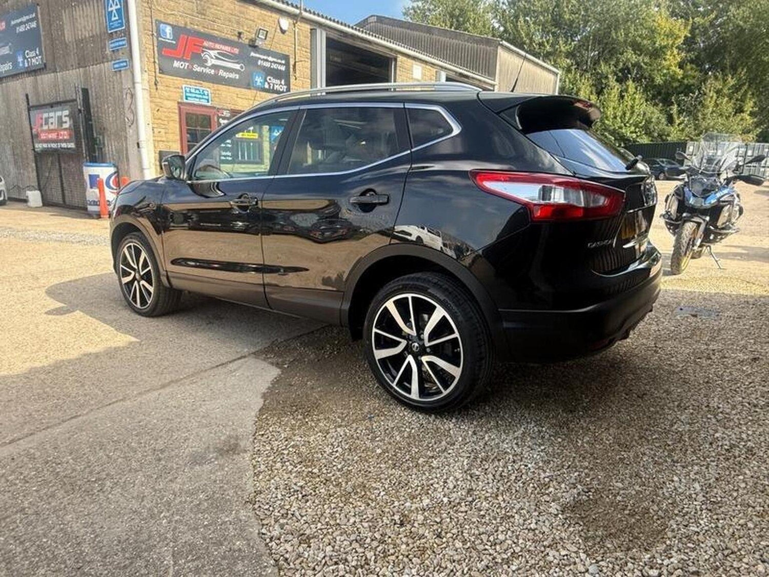 Vehicle 22