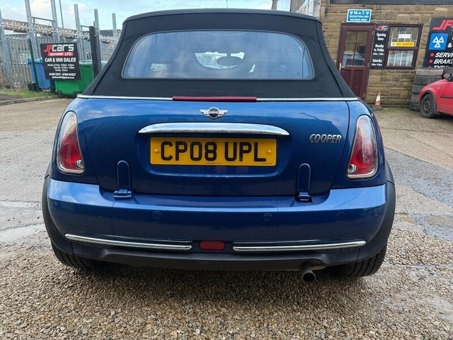 Used MINI Convertible 2008 for sale - 77228270: Photo 10