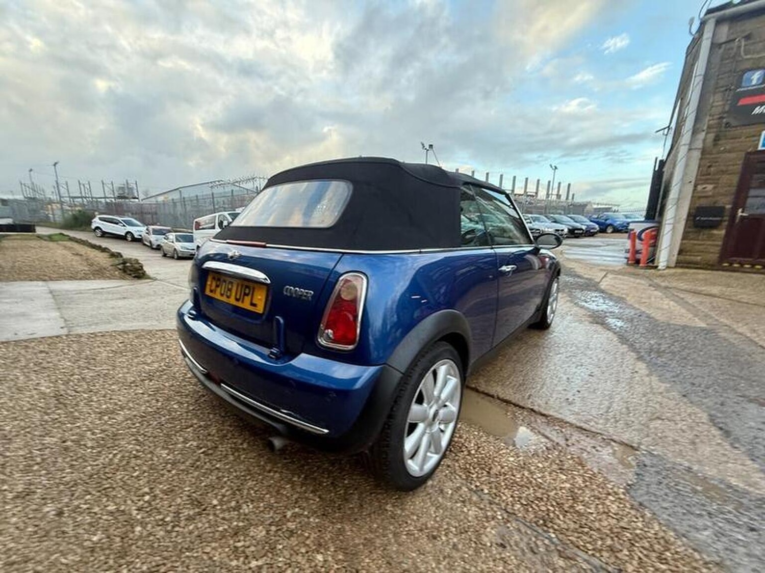 Used MINI Convertible 2008 for sale - 77228270: Photo 13