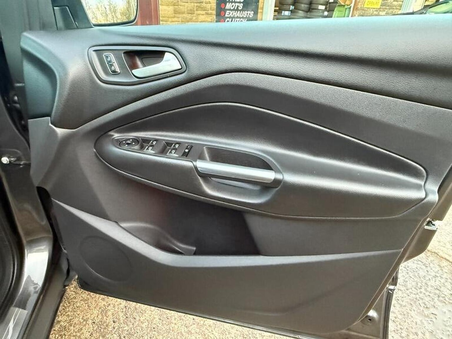 Used Ford Kuga 2015 for sale - 76821556: Photo 42