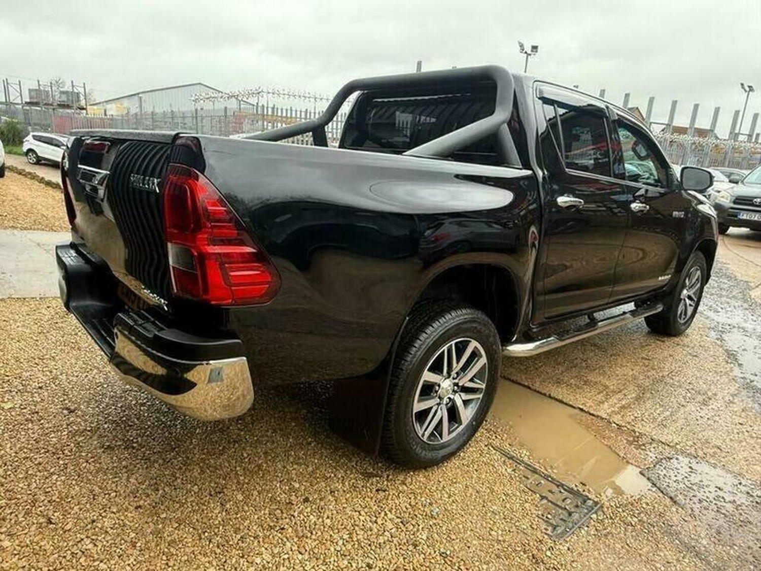 Used Toyota Hilux 2019 for sale - 76407472: Photo 23