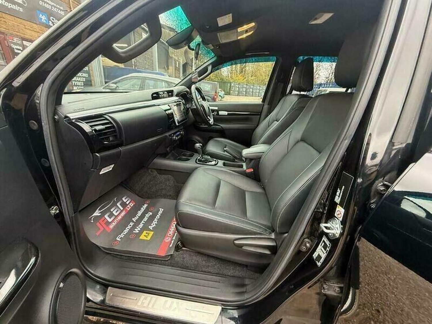 Used Toyota Hilux 2019 for sale - 76407472: Photo 30