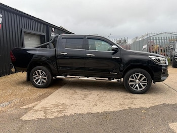 Used Toyota Hilux 2019 for sale - 76407472: Photo
