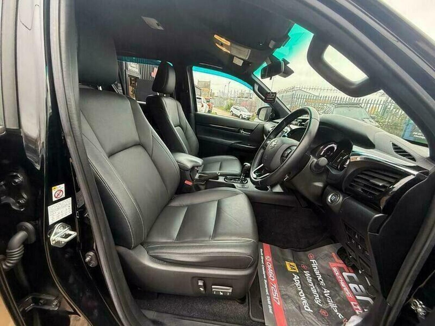 Used Toyota Hilux 2019 for sale - 76407472: Photo 40