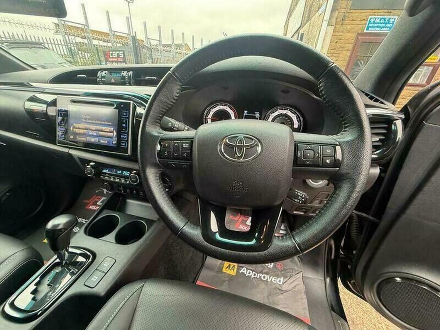 Used Toyota Hilux 2019 for sale - 76407472: Photo 42