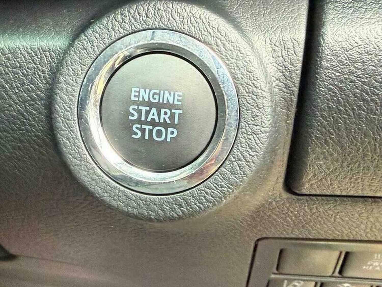 Used Toyota Hilux 2019 for sale - 76407472: Photo 43