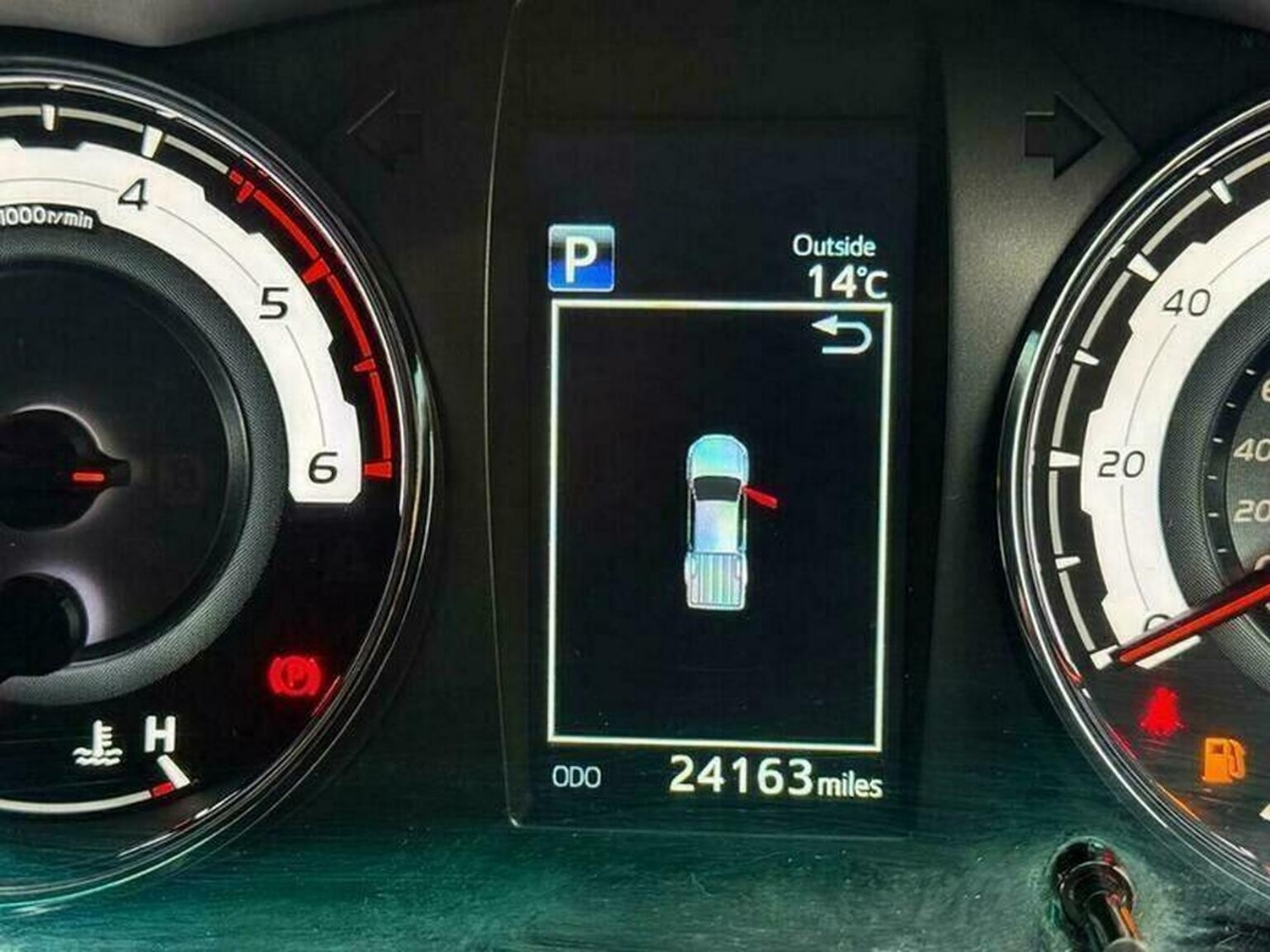 Used Toyota Hilux 2019 for sale - 76407472: Photo 45