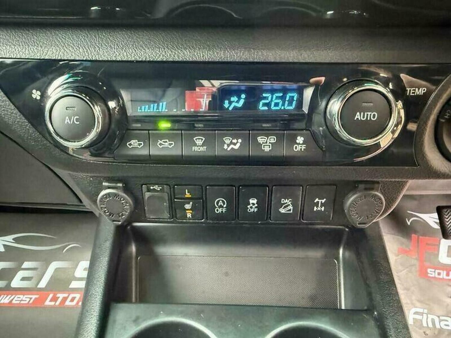 Used Toyota Hilux 2019 for sale - 76407472: Photo 48