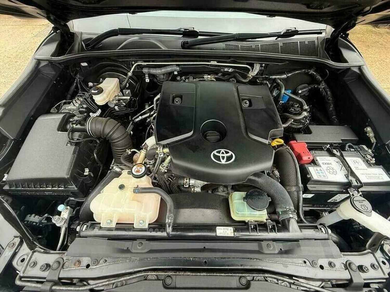 Used Toyota Hilux 2019 for sale - 76407472: Photo 53