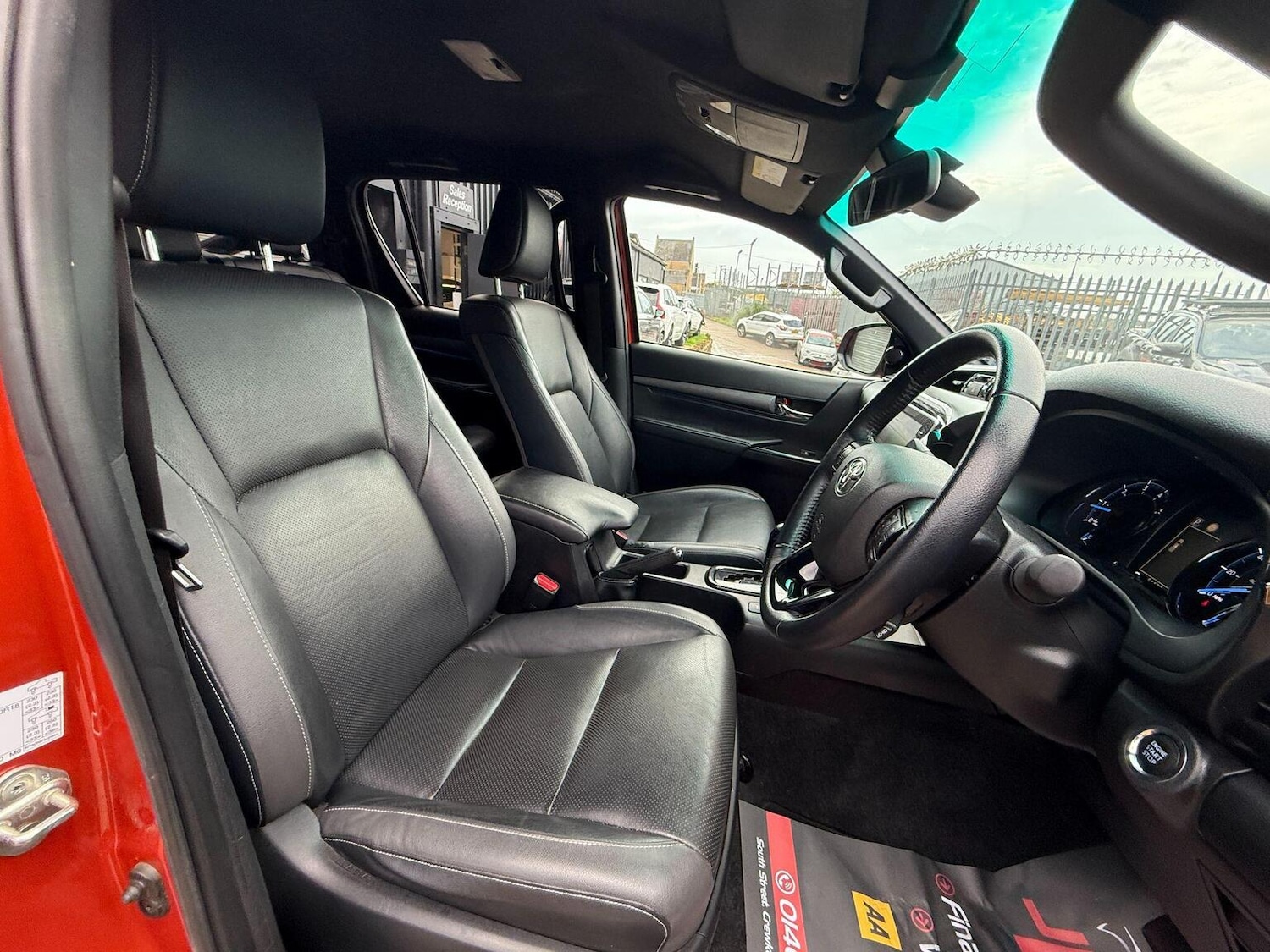 Used Toyota Hilux 2021 for sale - 76471176: Photo 40