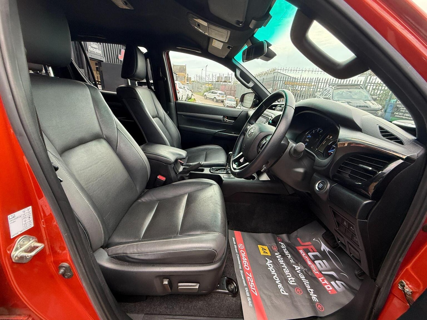 Used Toyota Hilux 2021 for sale - 76471176: Photo 41