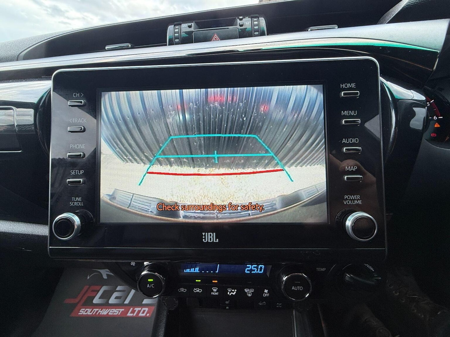 Used Toyota Hilux 2021 for sale - 76471176: Photo 48