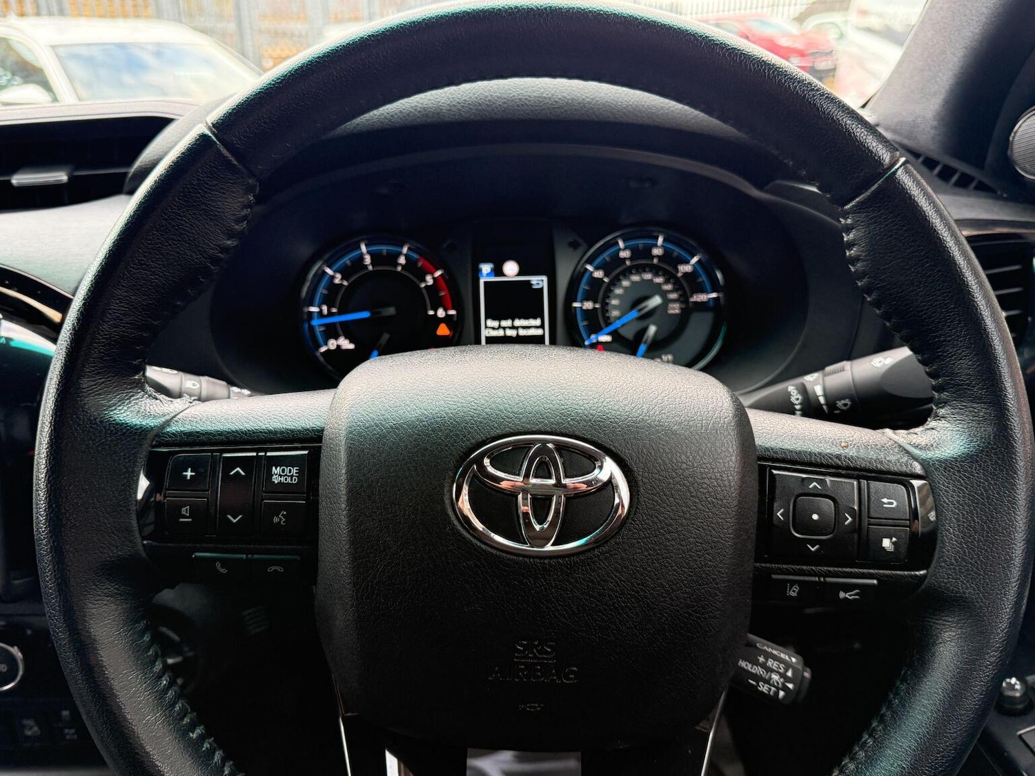 Used Toyota Hilux 2021 for sale - 76471176: Photo 55