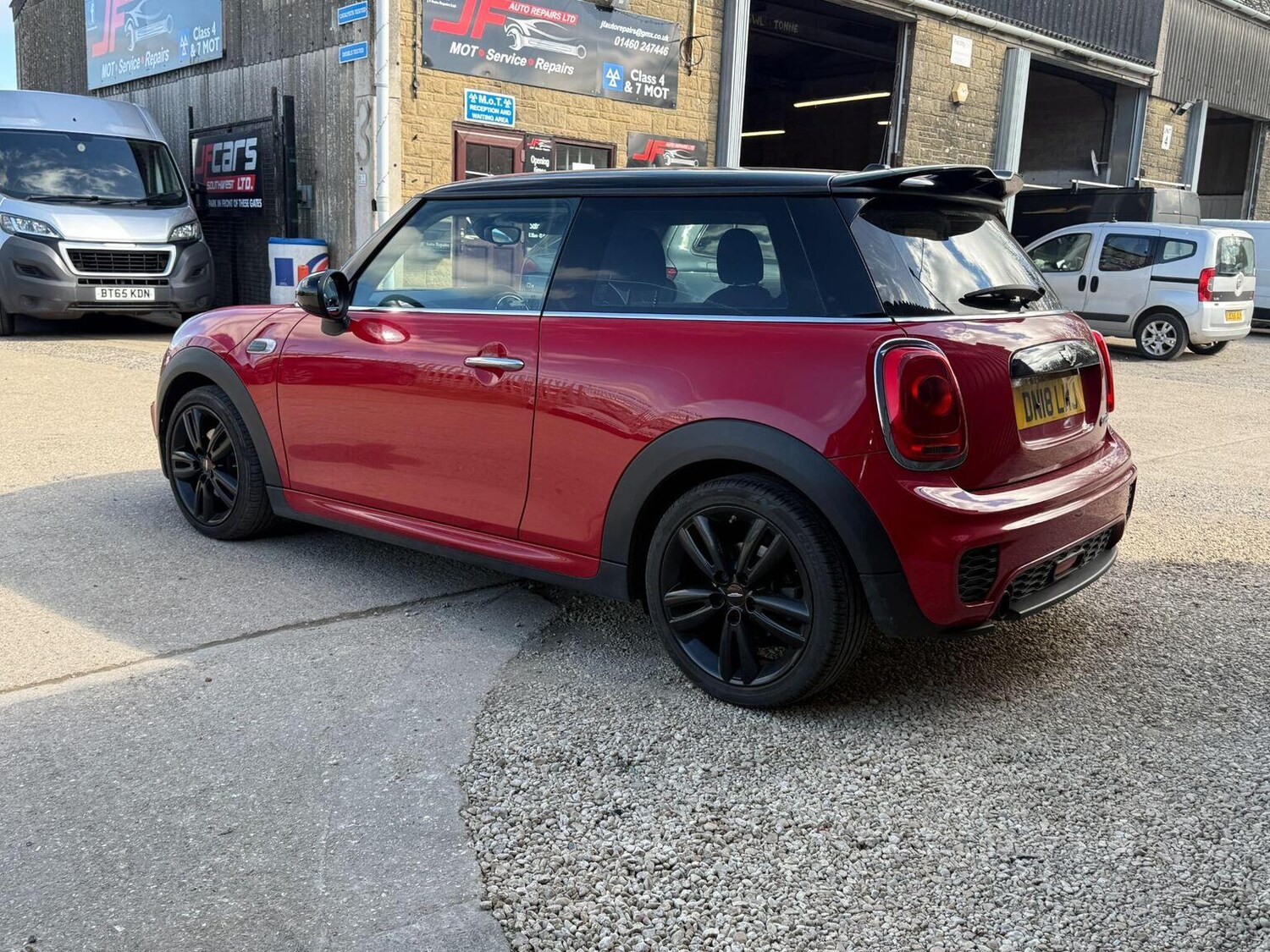 Used MINI Hatch 2018 for sale - 78112145: Photo 6