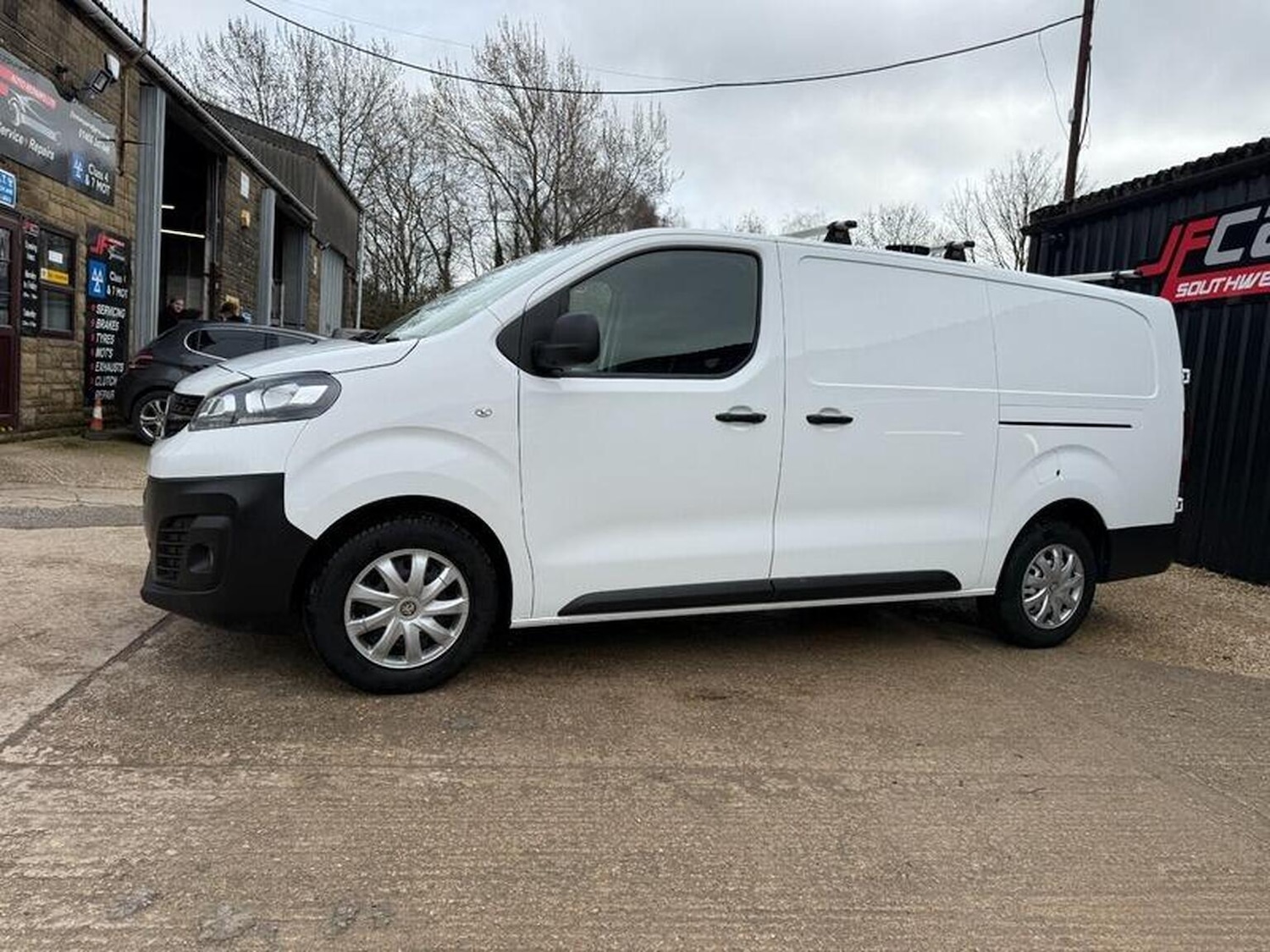 Used Vauxhall Vivaro 2022 for sale - 77632367: Photo 16