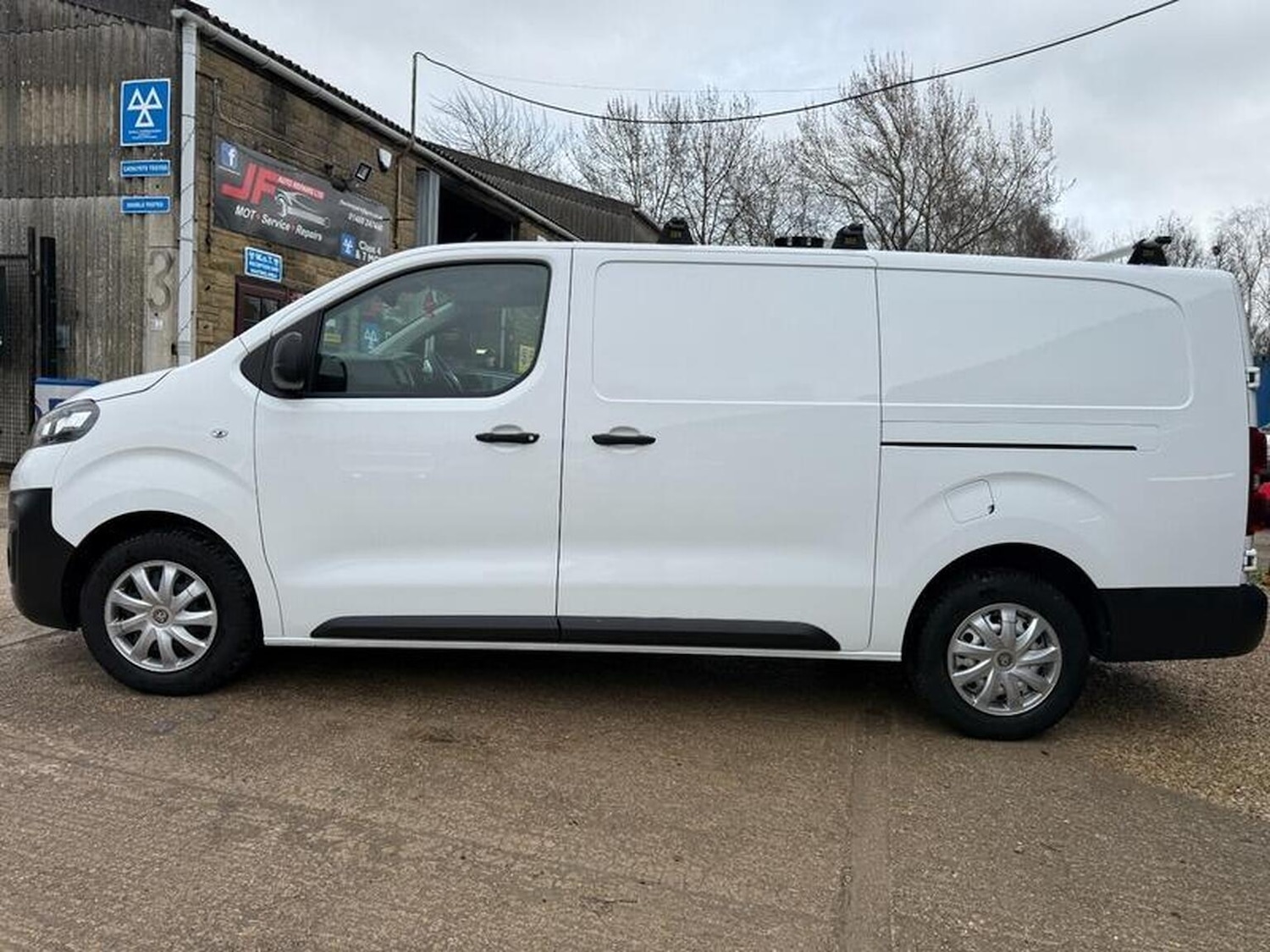 Used Vauxhall Vivaro 2022 for sale - 77632367: Photo 17