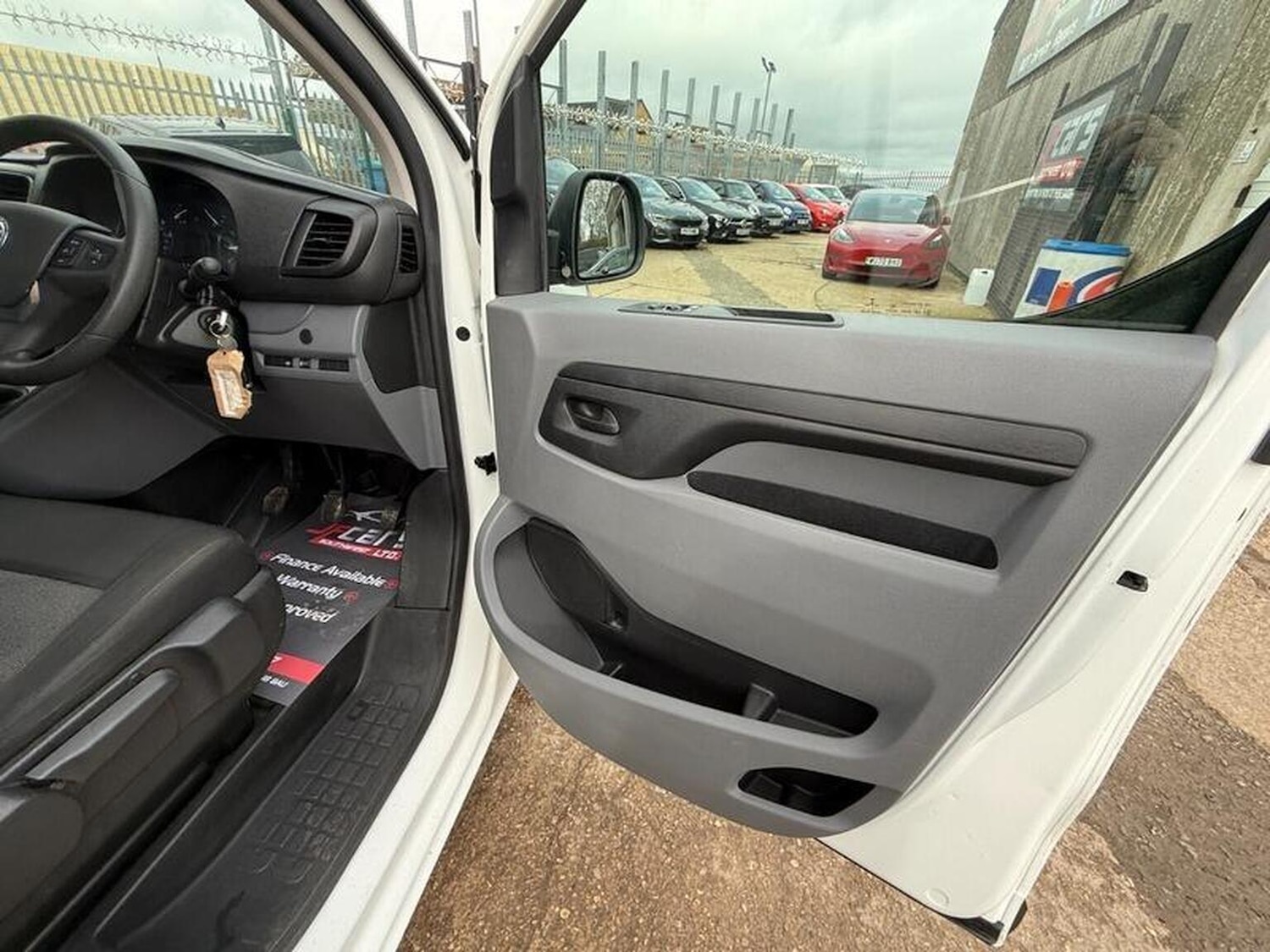 Used Vauxhall Vivaro 2022 for sale - 77632367: Photo 31