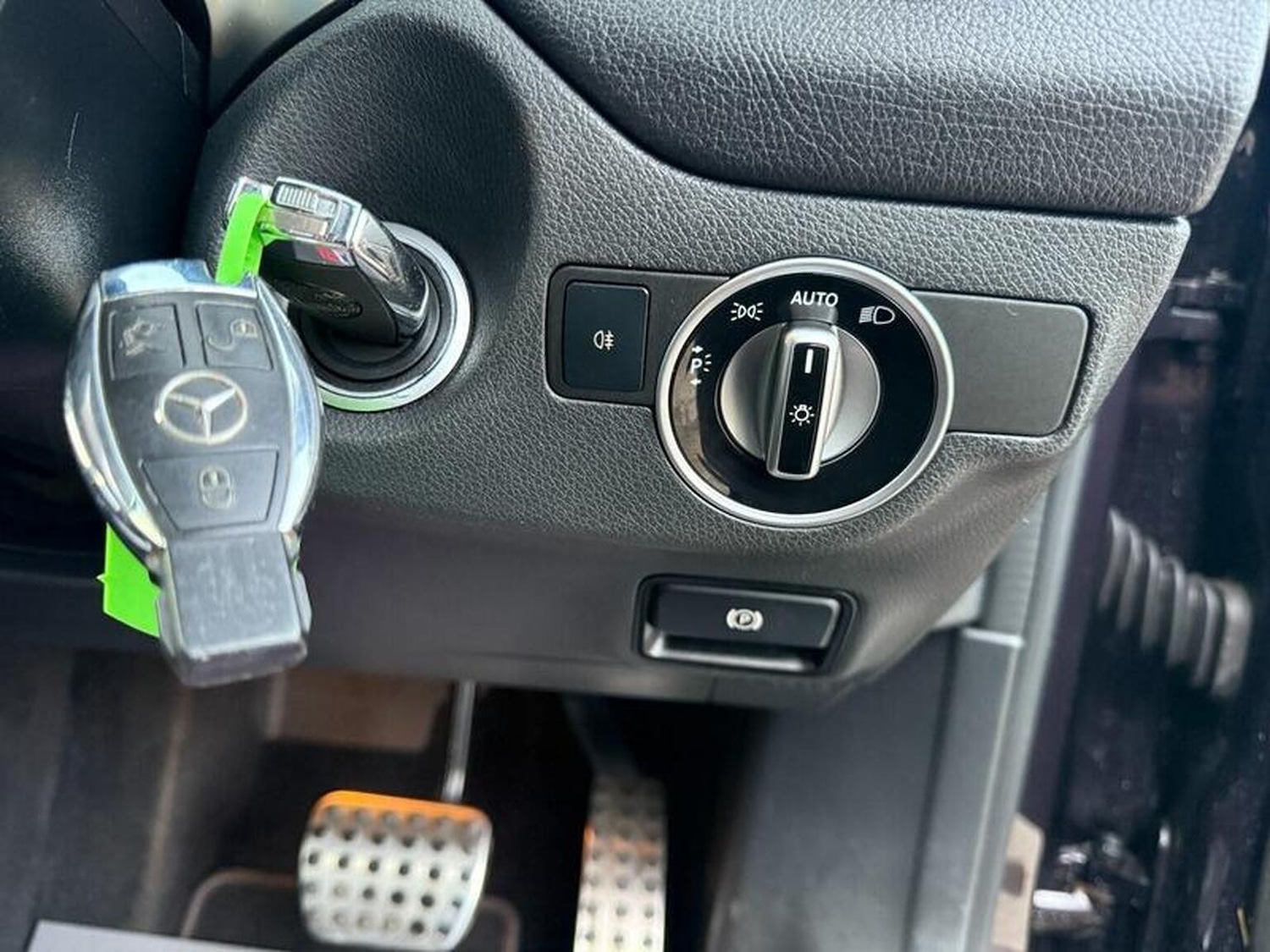 Used Mercedes-Benz CLA 2016 for sale - 76369386: Photo 51