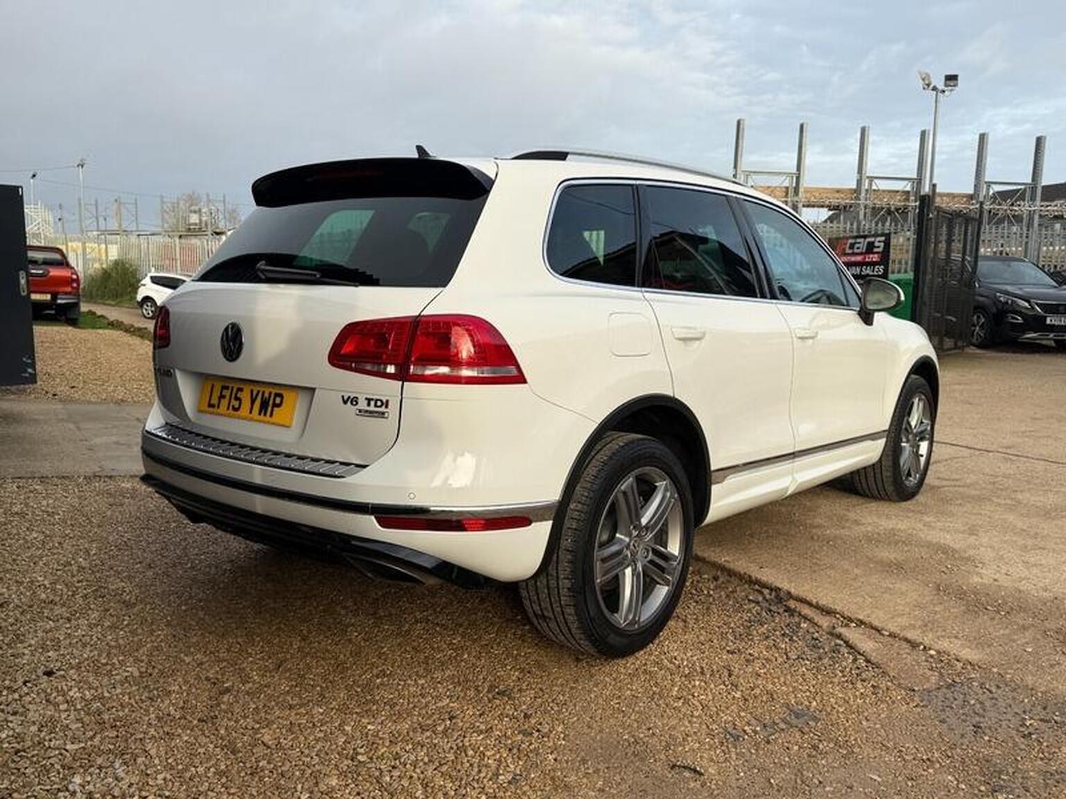 Used Volkswagen Touareg 2015 for sale - 77603422: Photo 15