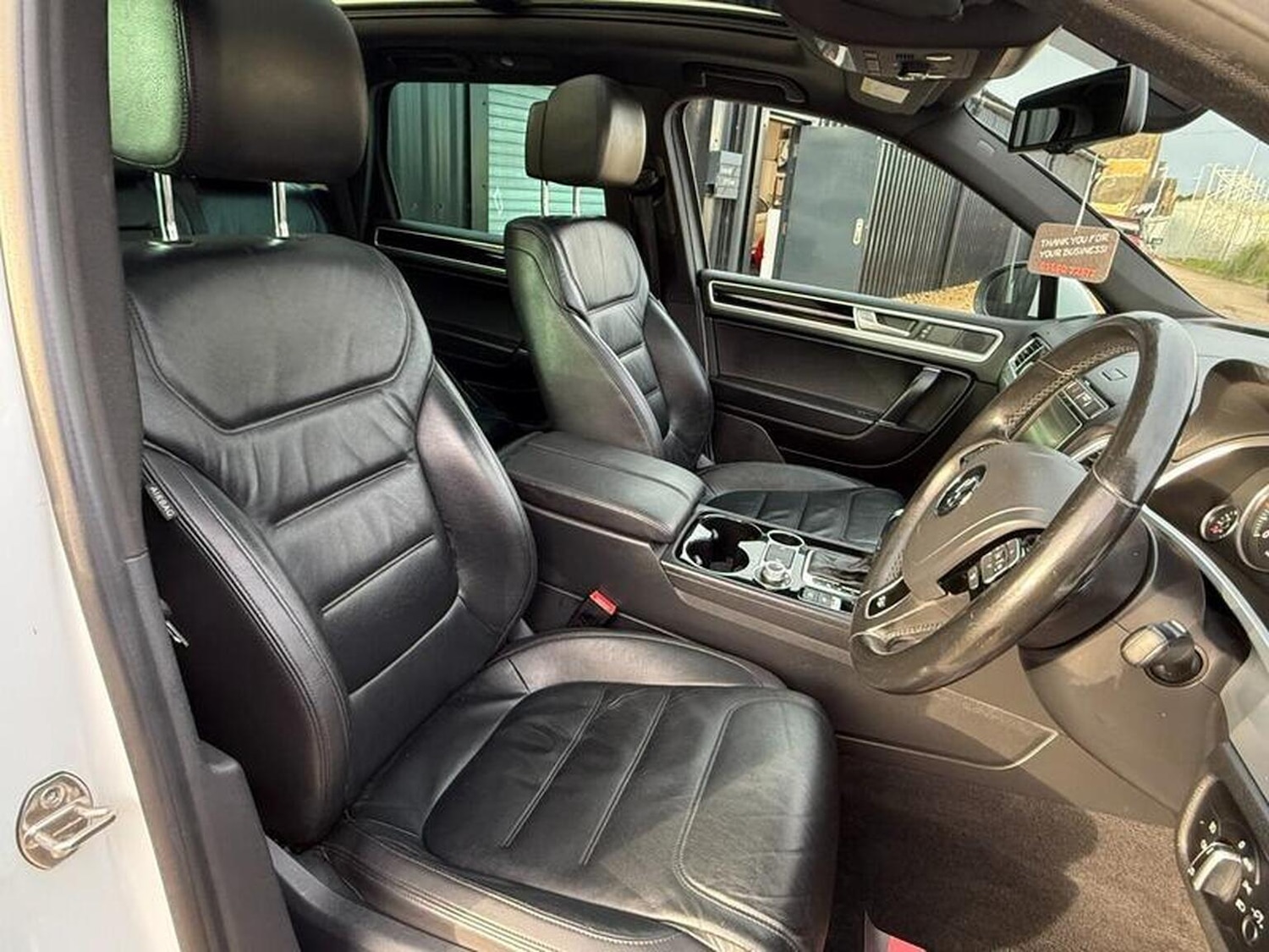 Used Volkswagen Touareg 2015 for sale - 77603422: Photo 30