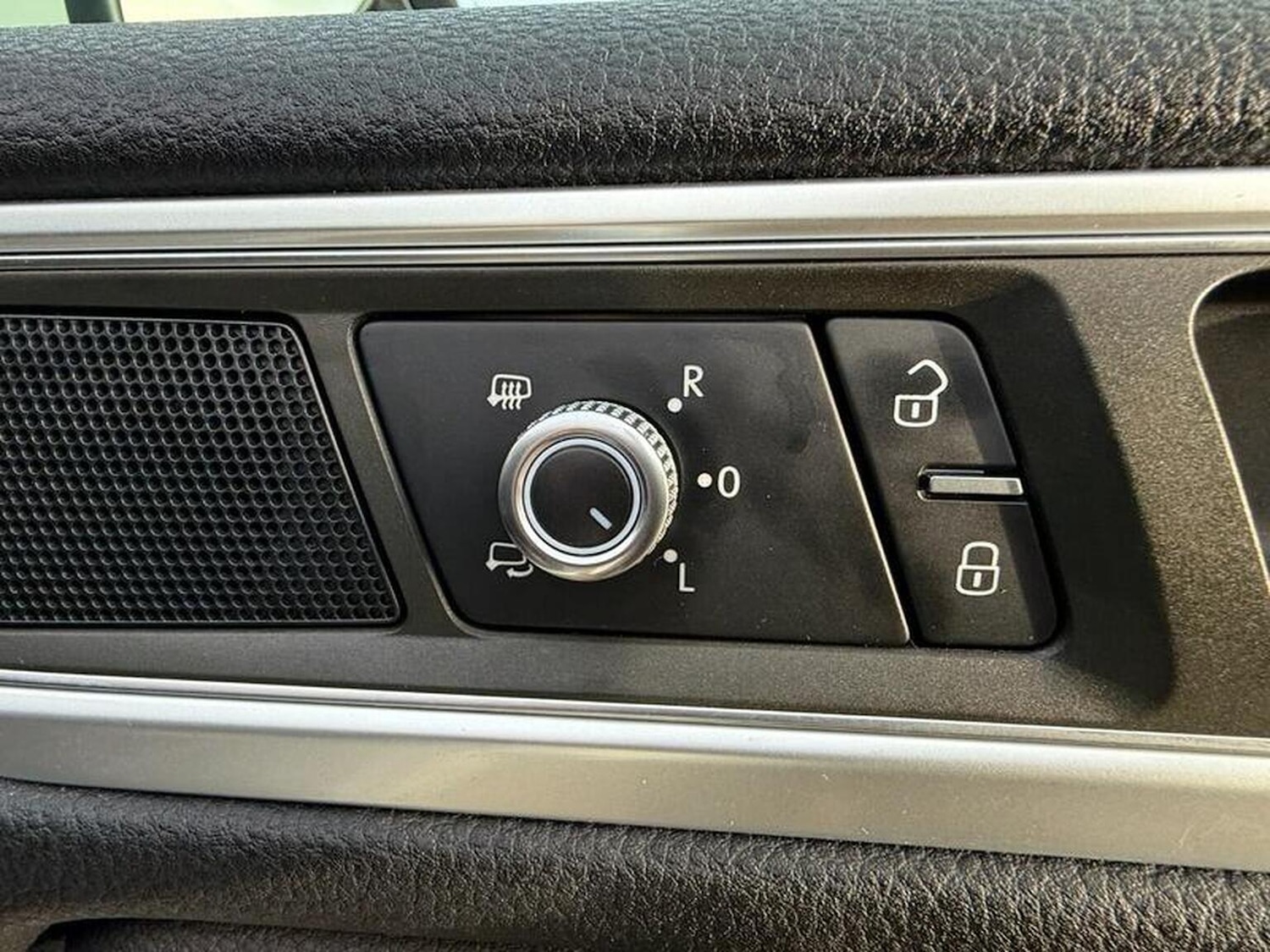 Used Volkswagen Touareg 2015 for sale - 77603422: Photo 34