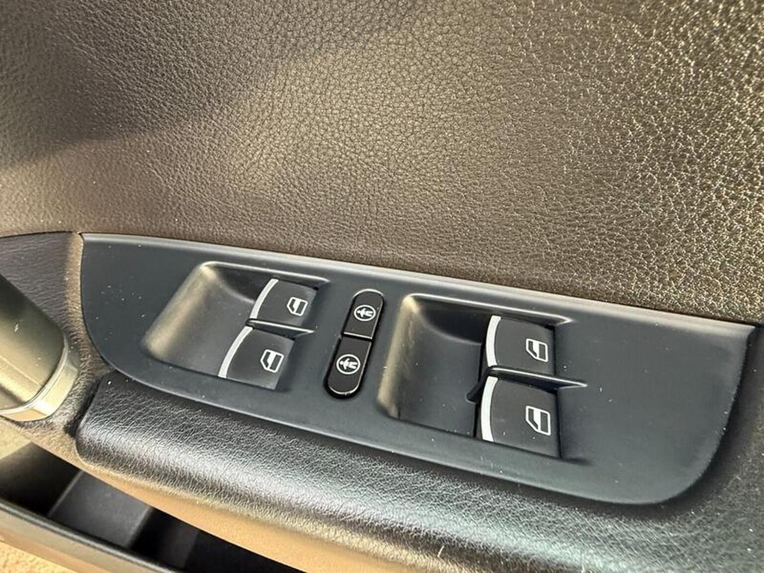 Used Volkswagen Touareg 2015 for sale - 77603422: Photo 36