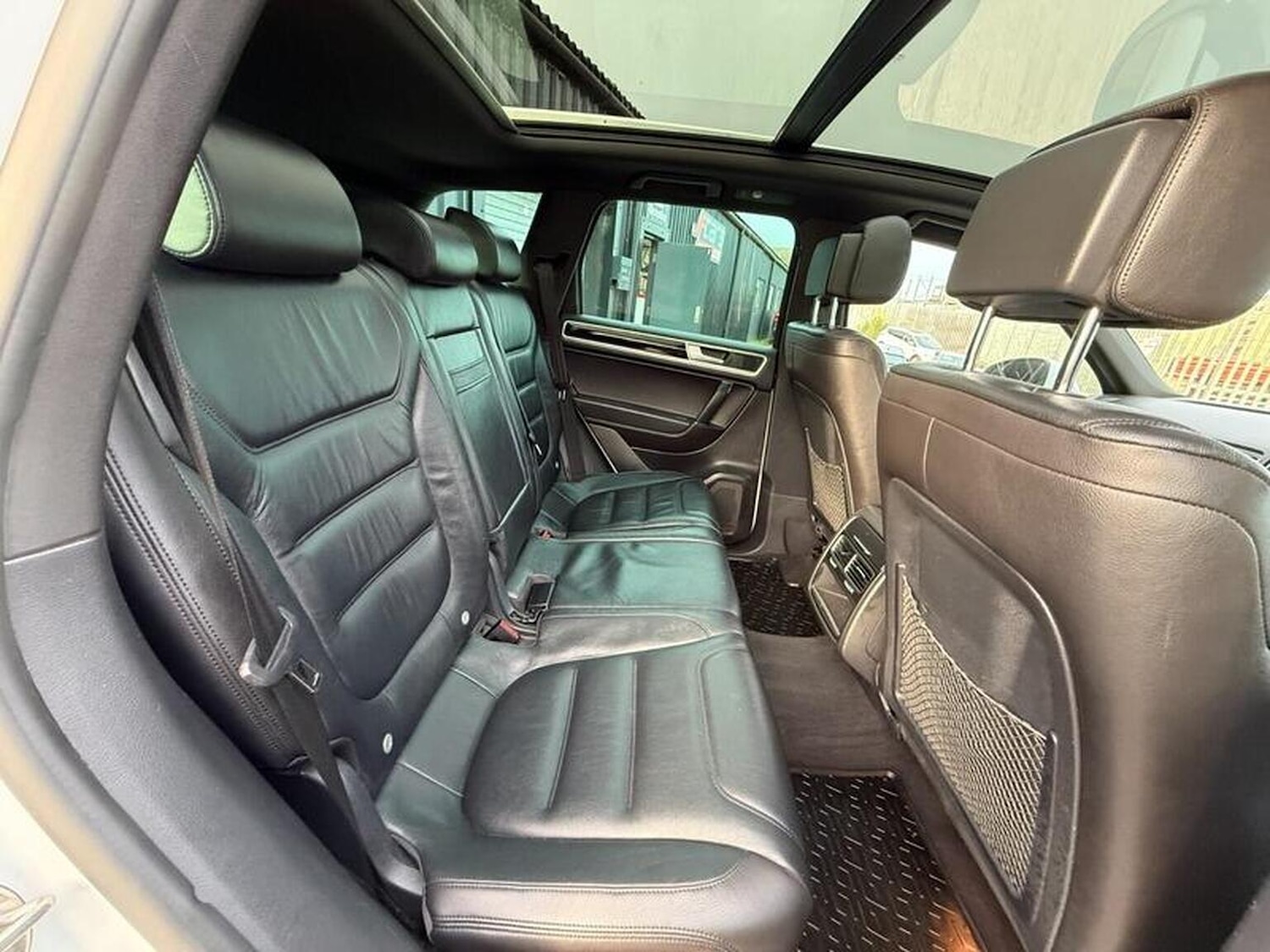 Used Volkswagen Touareg 2015 for sale - 77603422: Photo 40