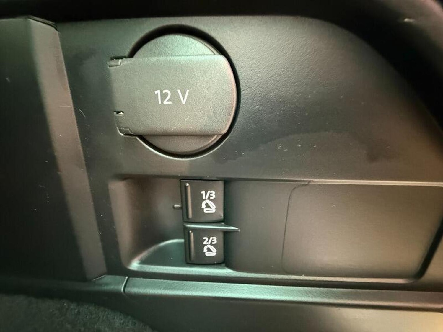 Used Volkswagen Touareg 2015 for sale - 77603422: Photo 45