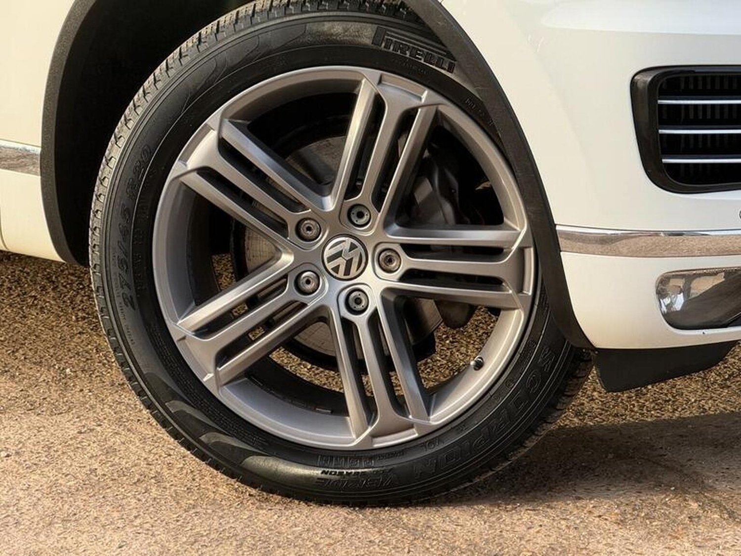 Used Volkswagen Touareg 2015 for sale - 77603422: Photo 5