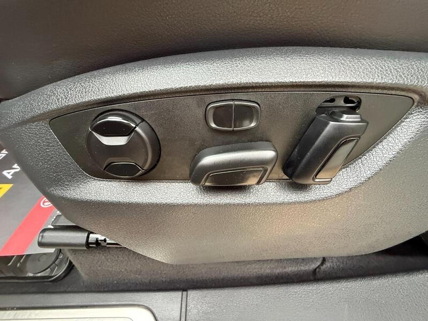 Used Volkswagen Touareg 2015 for sale - 77603422: Photo 50