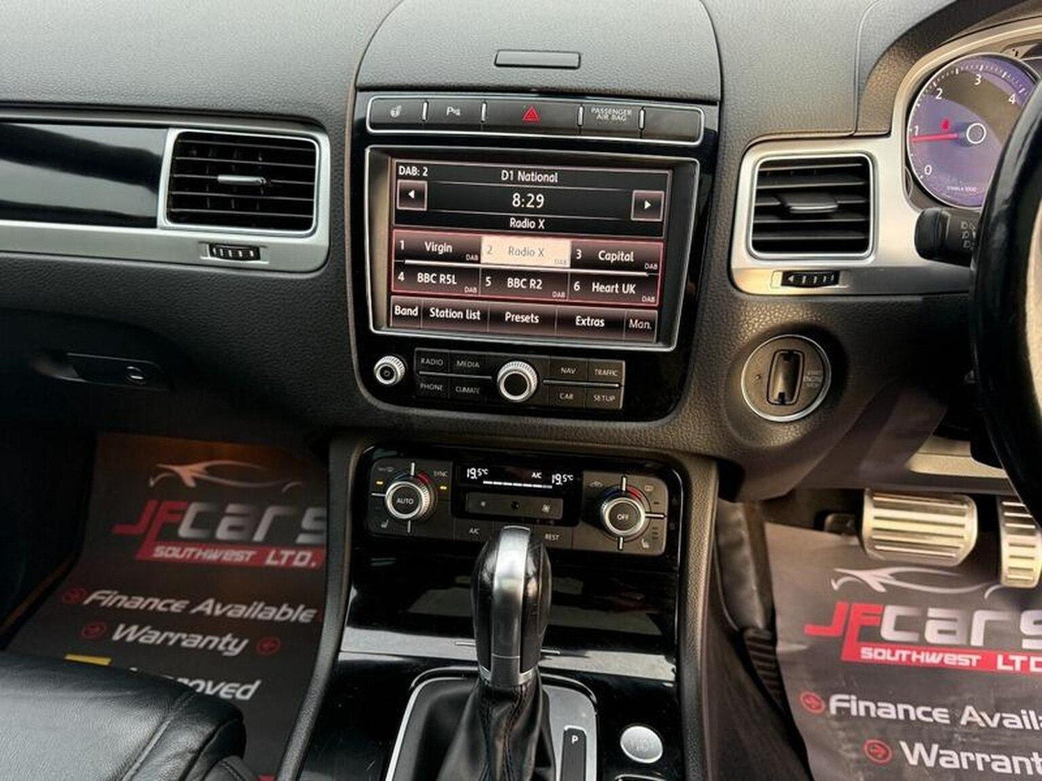 Used Volkswagen Touareg 2015 for sale - 77603422: Photo 62