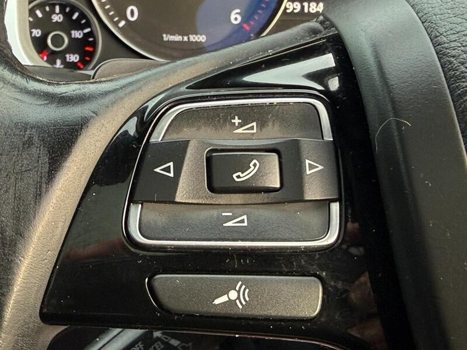 Used Volkswagen Touareg 2015 for sale - 77603422: Photo 64