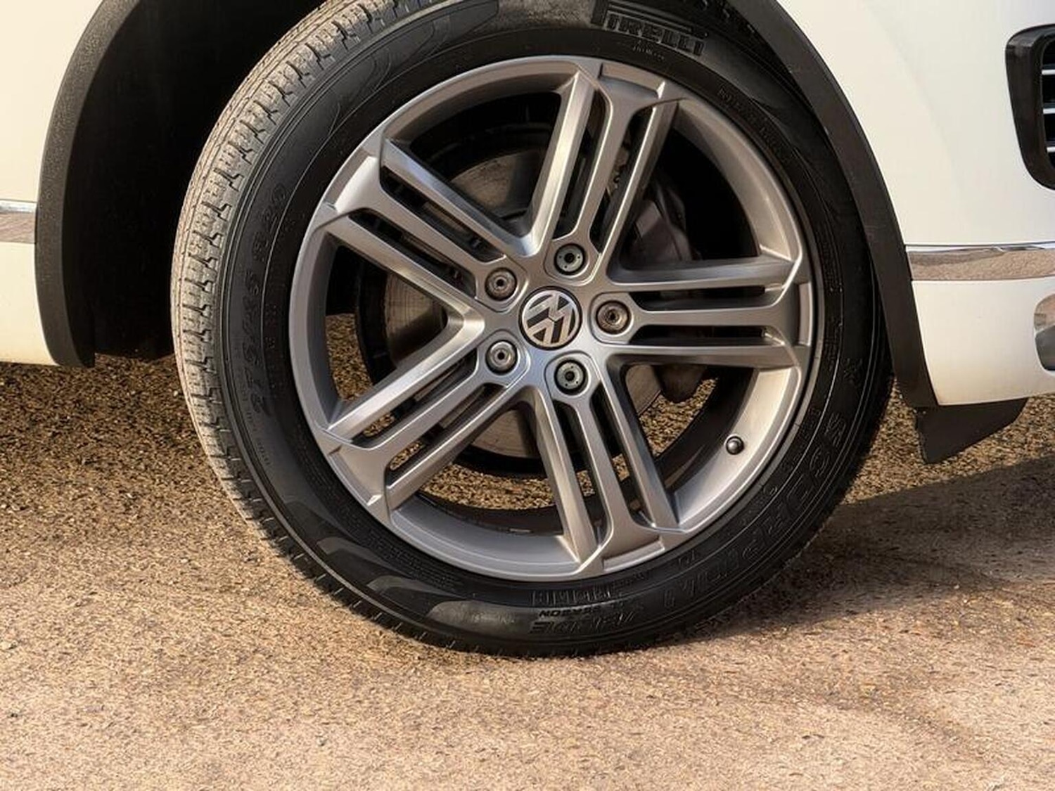 Used Volkswagen Touareg 2015 for sale - 77603422: Photo 8