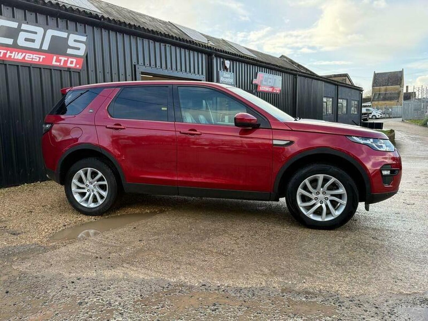Used Land Rover Discovery Sport 2017 for sale - 77465731: Photo 10